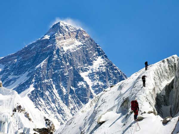 Núi Everest - ngọn núi cao nhất thế giới