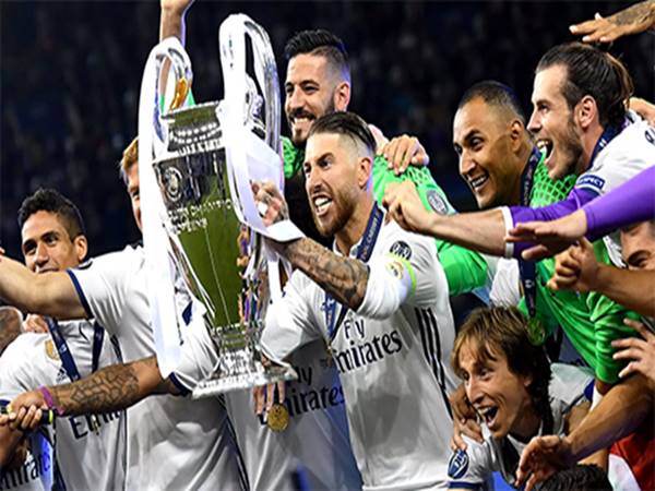 Cầu thủ Real Madrid 2017 gồm những ai?