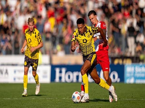 BĐQT 4/8: Dortmund thắng vùi dập Siegen ở trận giao hữu