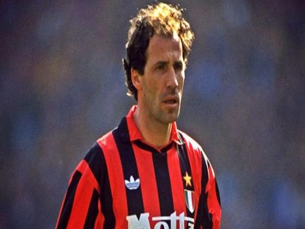 Hậu vệ Franco Baresi