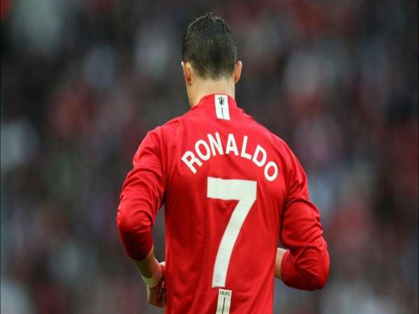 Khám phá số áo của Ronaldo qua từng giai đoạn sự nghiệp
