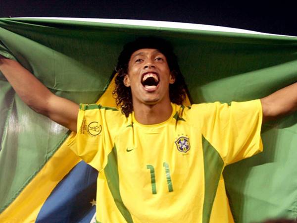 Số áo của Ronaldinho tại đội tuyển quốc gia
