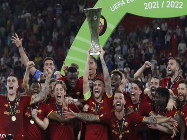 AS Roma vô địch Serie A