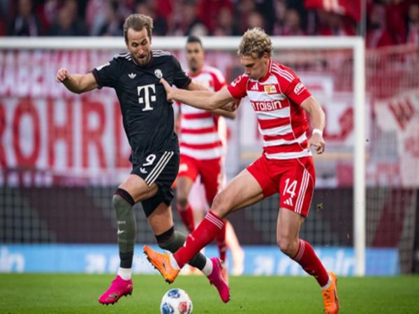 Tin Bayern Munich 11/11: Kane giúp đội bóng cầm hòa